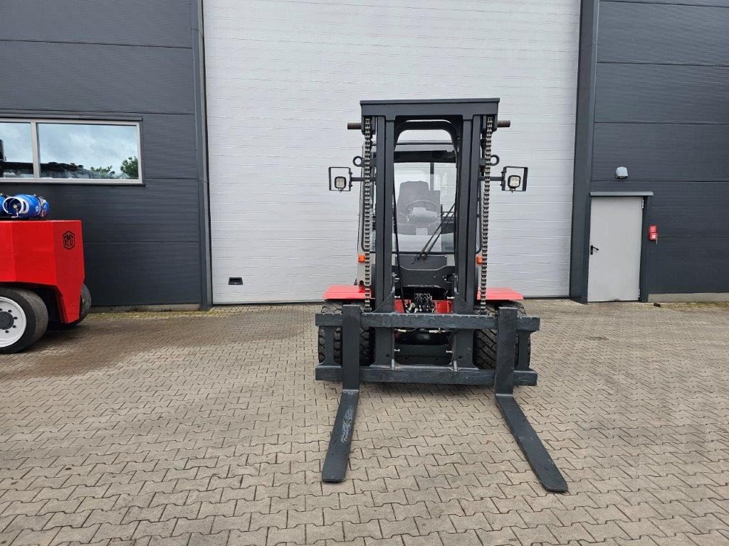 Kalmar DCD80-6 - Dízel targonca: 4 kép. Kalmar DCD80-6 - Dízel targonca: 4 kép.