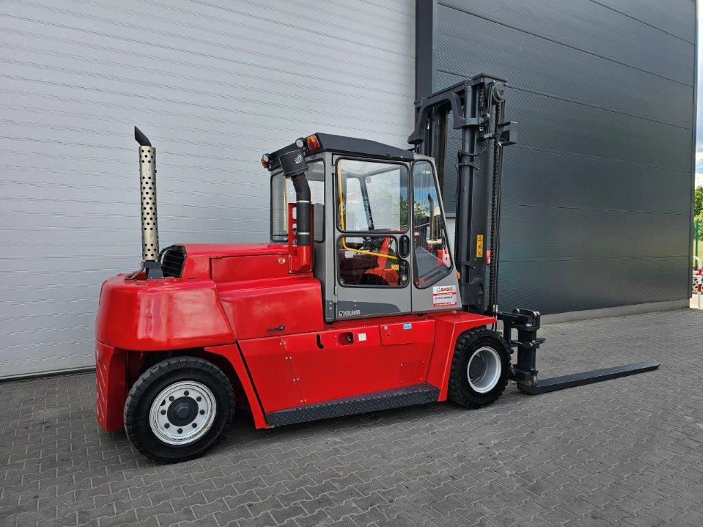 Kalmar DCF80-9 - Dízel targonca: 3 kép. Kalmar DCF80-9 - Dízel targonca: 3 kép.