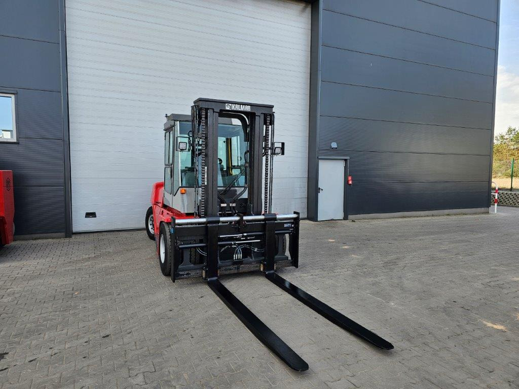 Kalmar DCF80-9H - Dízel targonca: 3 kép. Kalmar DCF80-9H - Dízel targonca: 3 kép.