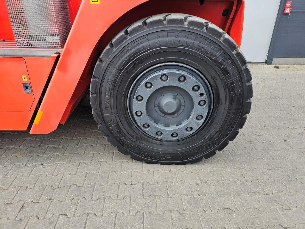 Dízel targonca Konecranes SMV 20-1200B - NEU MOTOR UND GETRIEBE: 9 kép.