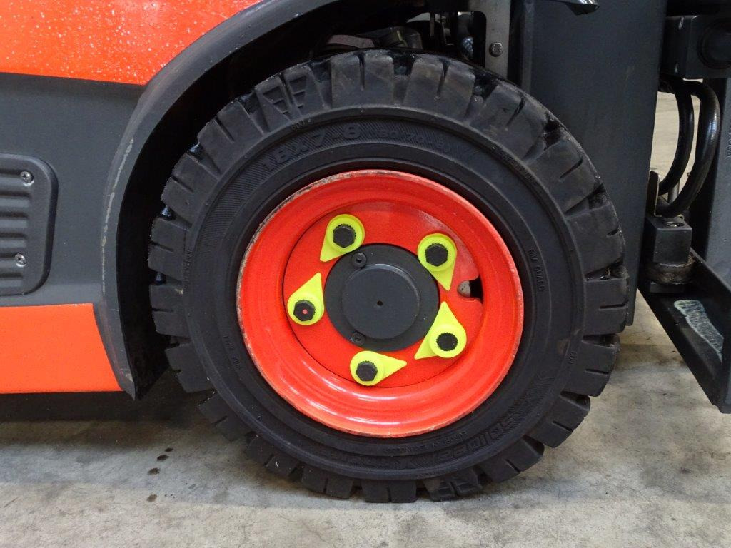 Linde E16C-02 - TRIPLEX - Elektromos targonca: 2 kép. Linde E16C-02 - TRIPLEX - Elektromos targonca: 2 kép.