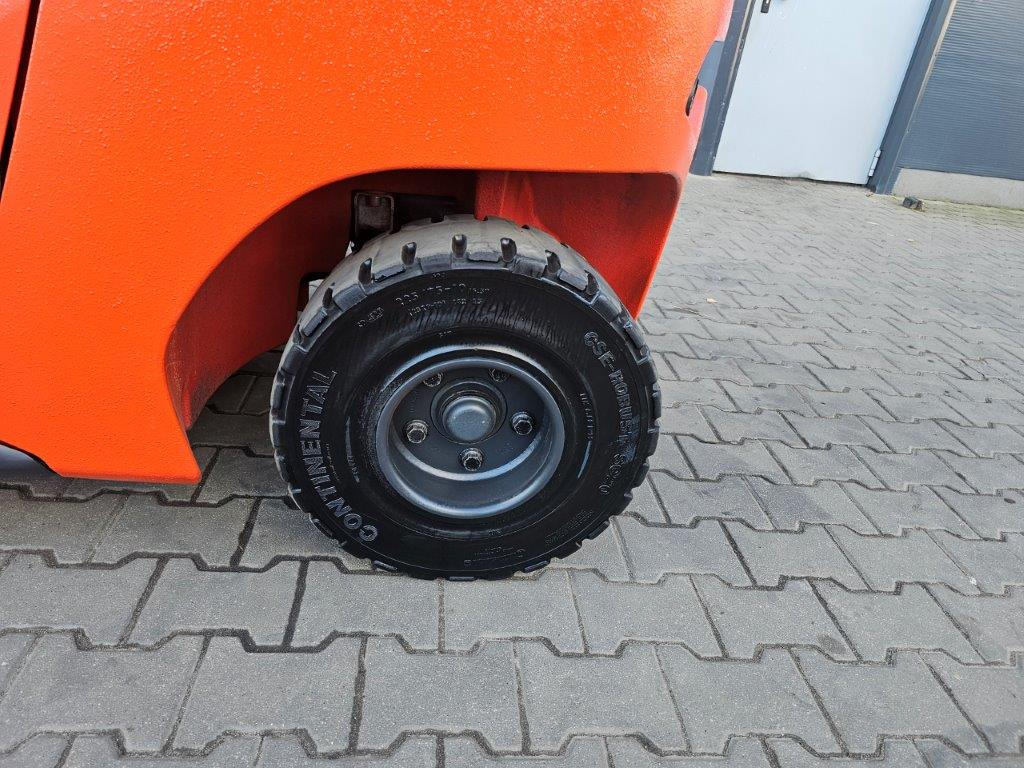 Linde H35D-01 - TRIPLEX - NEU MODEL - Dízel targonca: 2 kép. Linde H35D-01 - TRIPLEX - NEU MODEL - Dízel targonca: 2 kép.