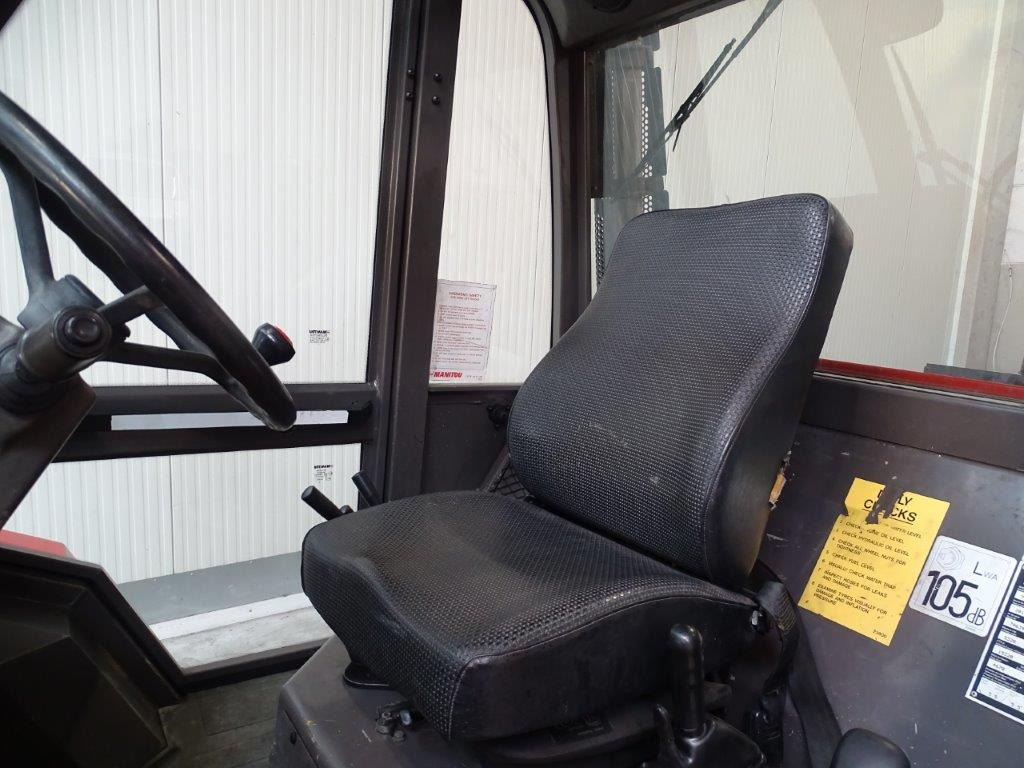 Terepjáró képességű targoncá Manitou M30 - TRIPLEX: 7 kép.