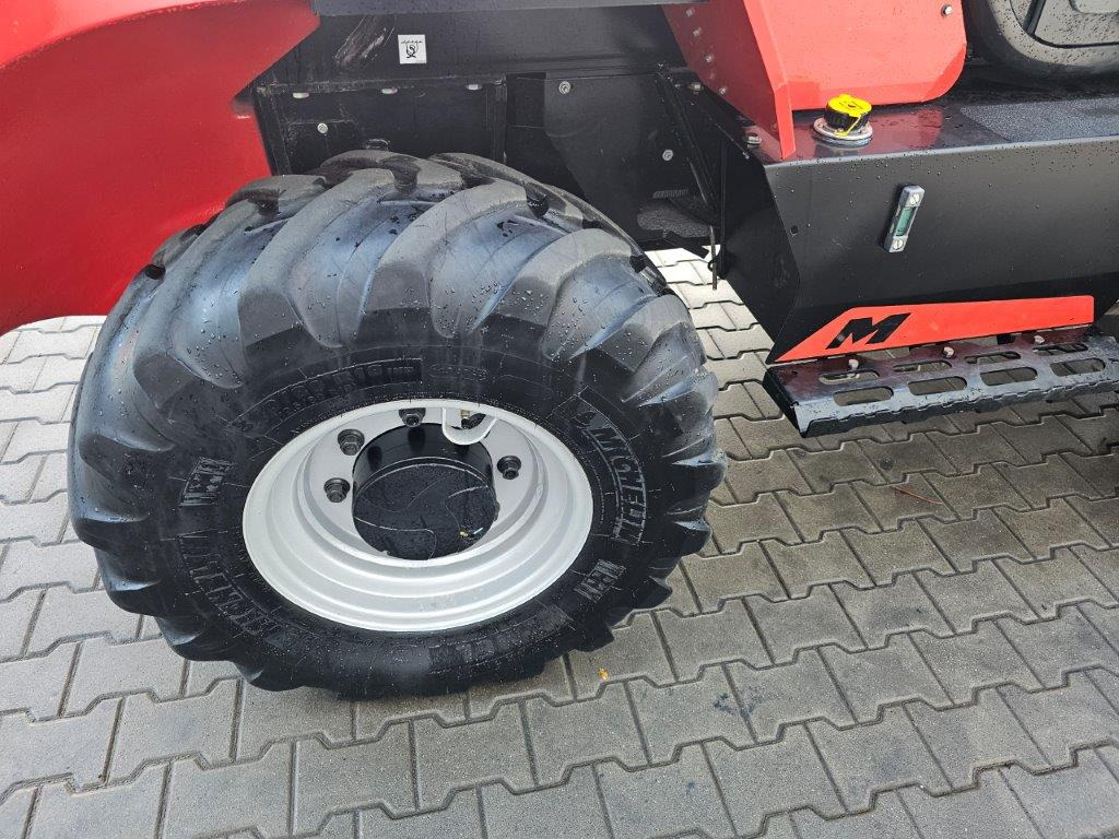 Manitou M50-4D - TRIPLEX- 4x4 - Terepjáró képességű targoncá: 2 kép. Manitou M50-4D - TRIPLEX- 4x4 - Terepjáró képességű targoncá: 2 kép.