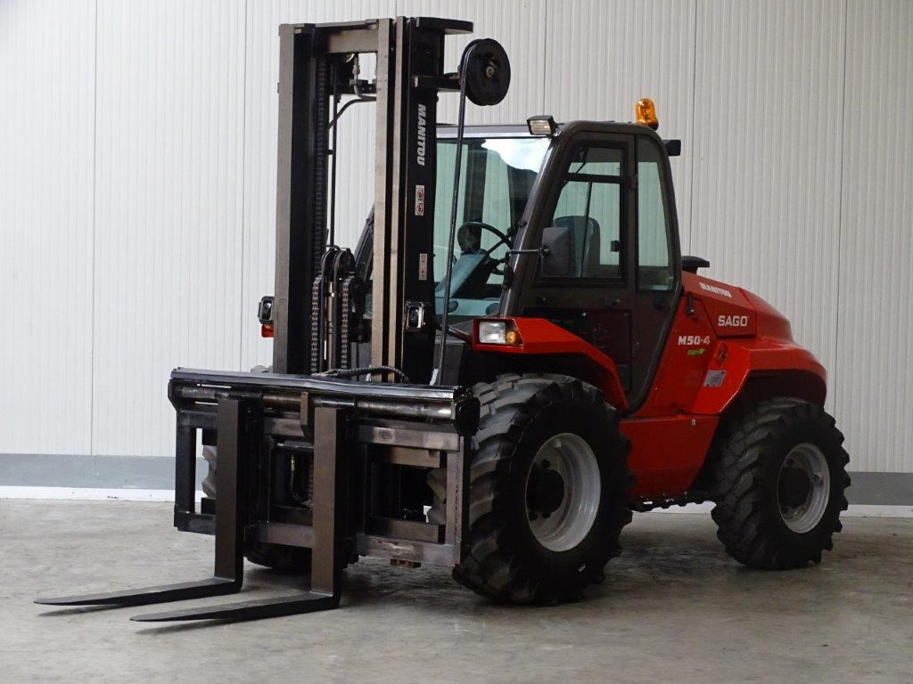 Manitou M50-4P - TRIPLEX - 4x4 - Terepjáró képességű targoncá: 1 kép. Manitou M50-4P - TRIPLEX - 4x4 - Terepjáró képességű targoncá: 1 kép.