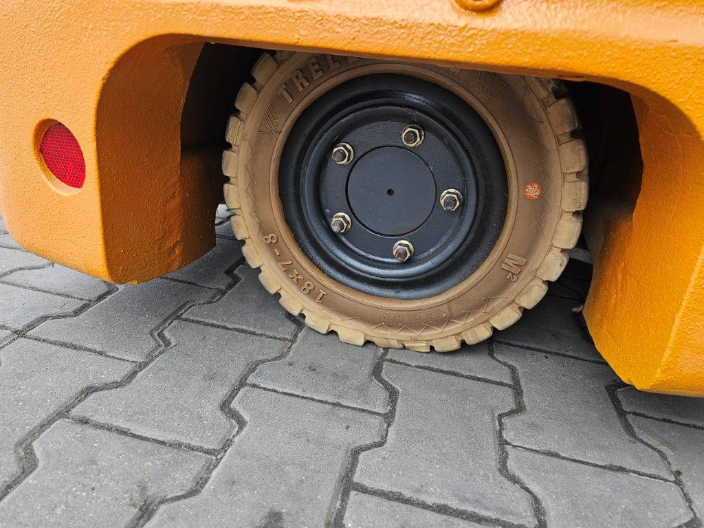 Still RX50-16 - Elektromos targonca: 2 kép. Still RX50-16 - Elektromos targonca: 2 kép.