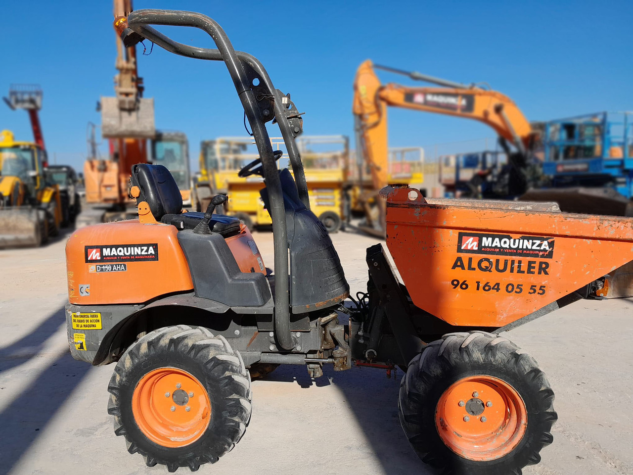AUSA D150AHA - Minidömper: 1 kép. AUSA D150AHA - Minidömper: 1 kép.