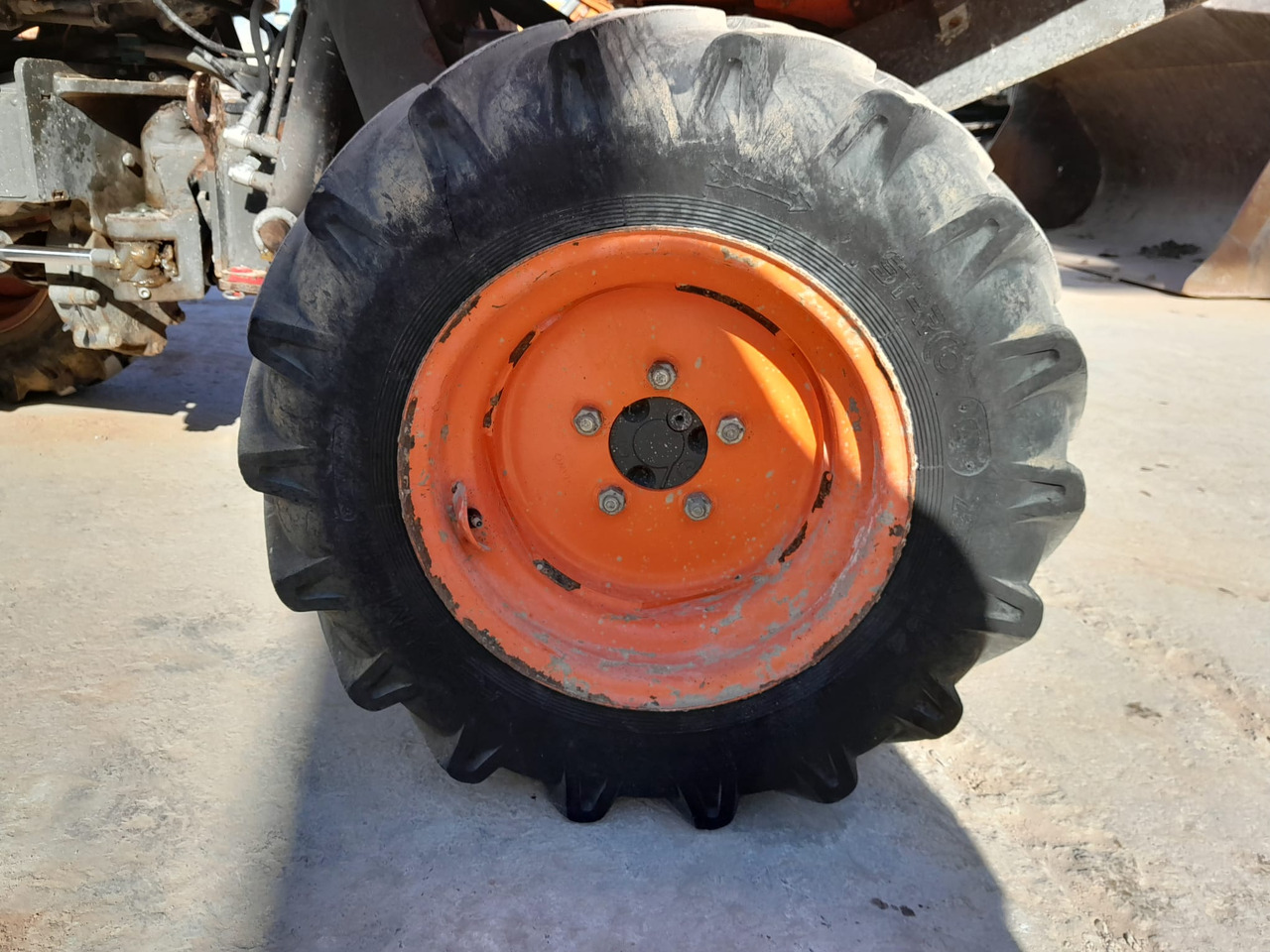 AUSA D150AHA lízing AUSA D150AHA: 11 kép.