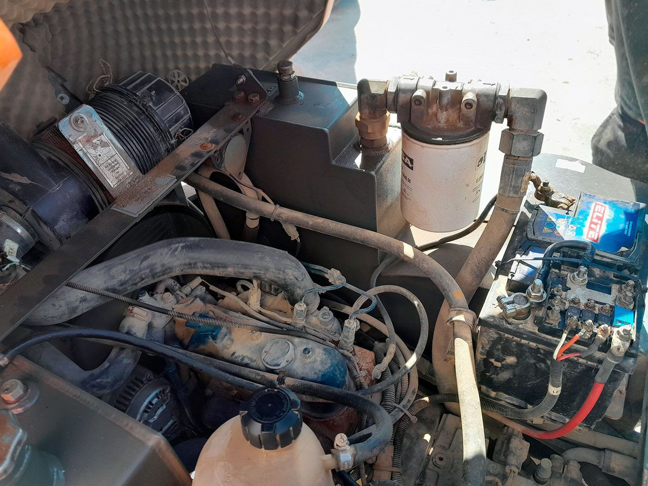 AUSA D150AHG - Minidömper: 2 kép. AUSA D150AHG - Minidömper: 2 kép.