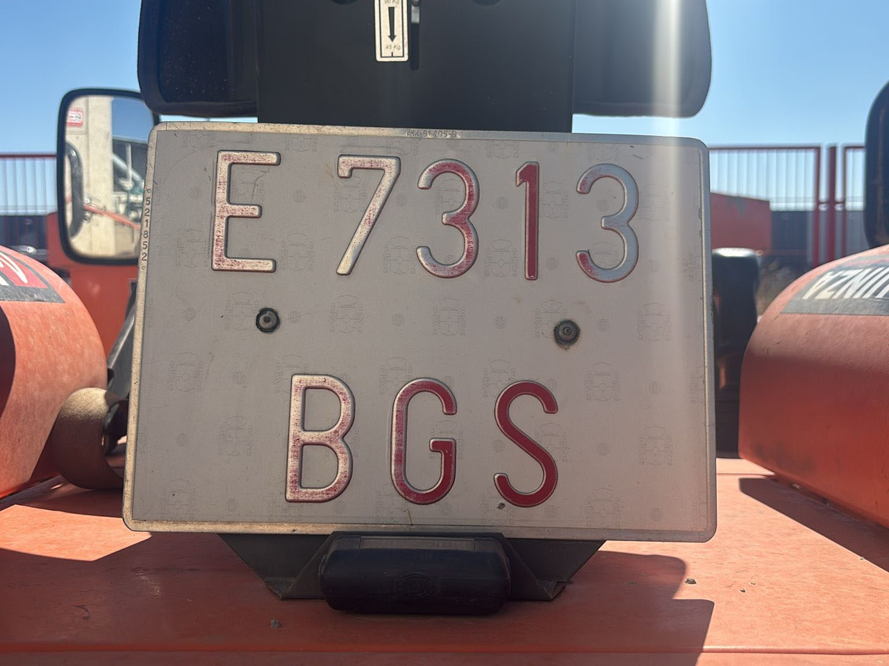 AUSA D350 AHG - Minidömper: 4 kép. AUSA D350 AHG - Minidömper: 4 kép.