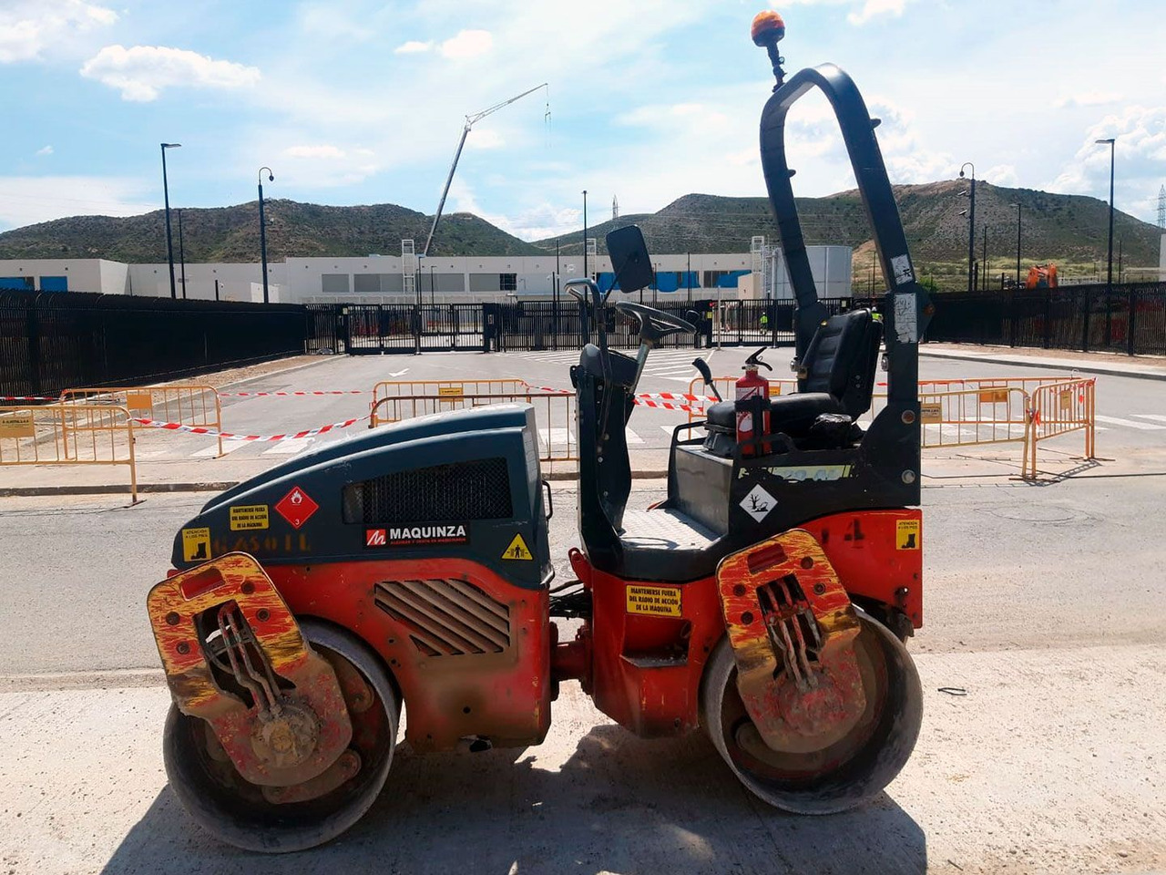 BOMAG BW120AD4 - Minihenger: 2 kép. BOMAG BW120AD4 - Minihenger: 2 kép.