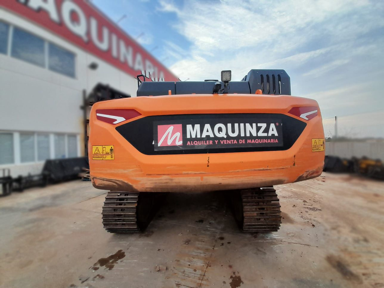 DOOSAN DX350LC-7 - Lánctalpas kotró: 5 kép. DOOSAN DX350LC-7 - Lánctalpas kotró: 5 kép.