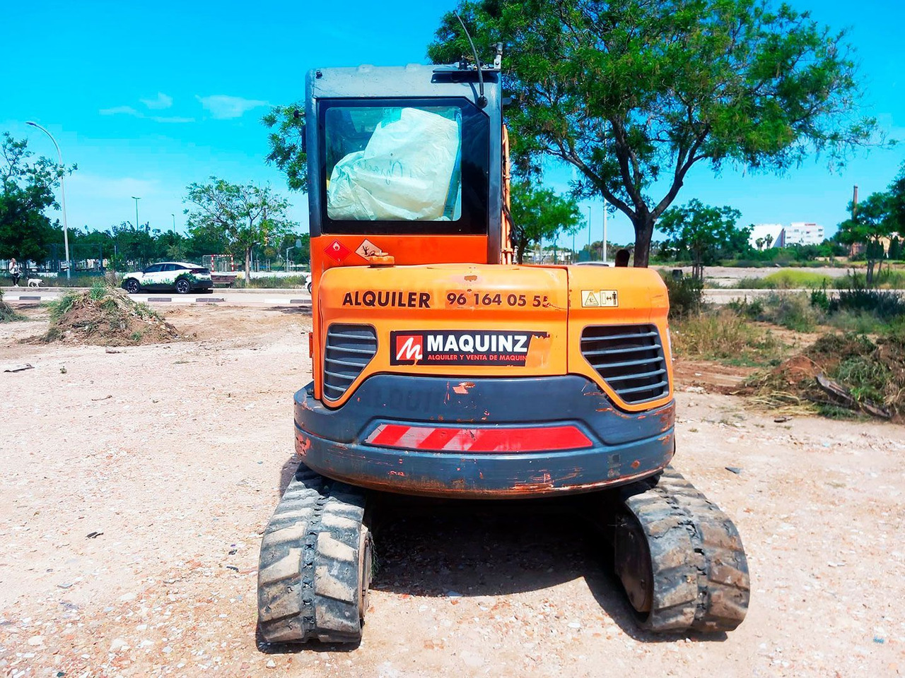 DOOSAN DX62R-3 - Minikotró: 4 kép. DOOSAN DX62R-3 - Minikotró: 4 kép.