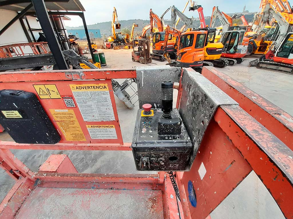 Ollós emelő GENIE GS2668RT: 13 kép. Ollós emelő GENIE GS2668RT: 13 kép.