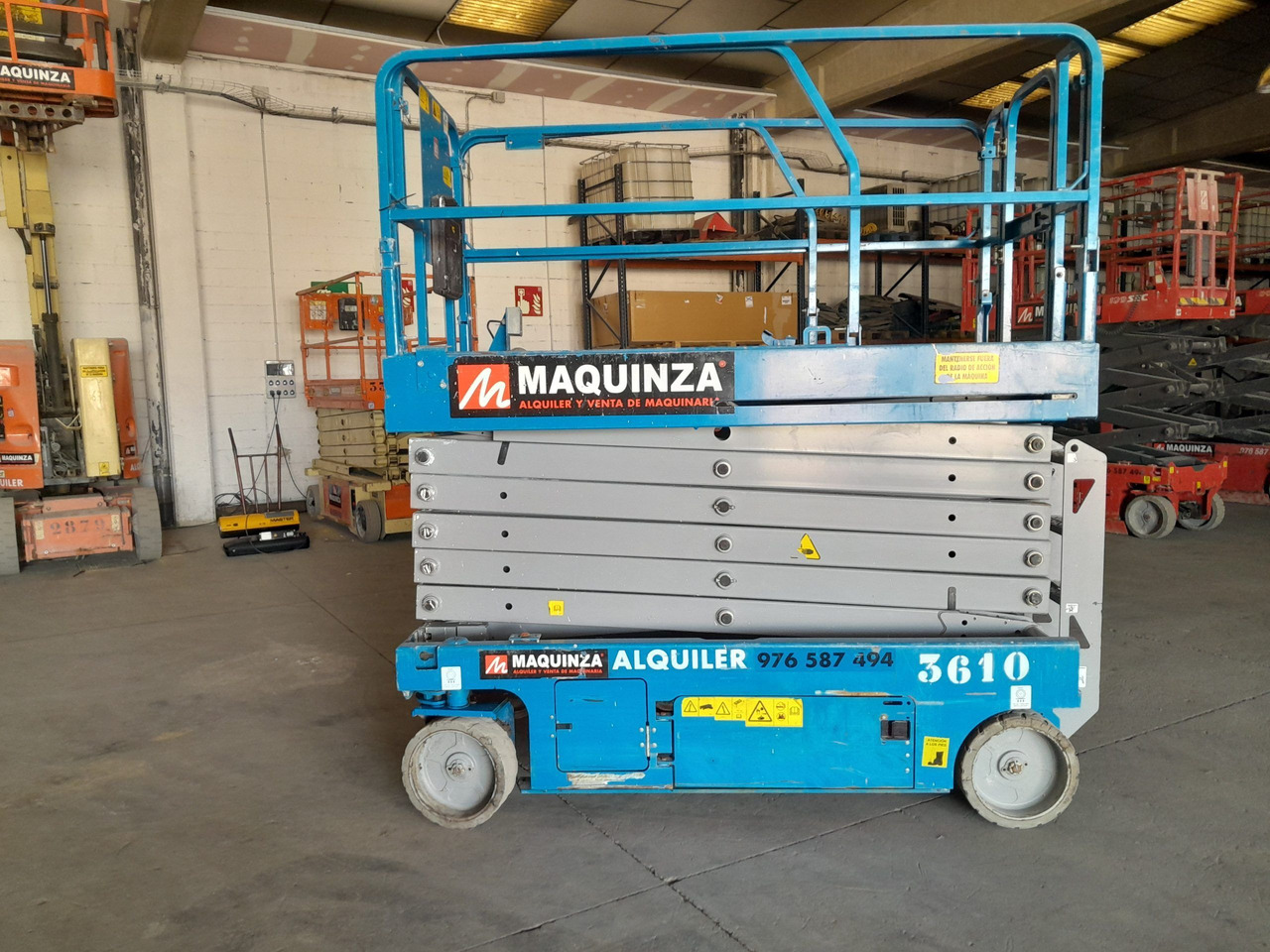 GENIE GS4047 - Ollós emelő: 1 kép. GENIE GS4047 - Ollós emelő: 1 kép.