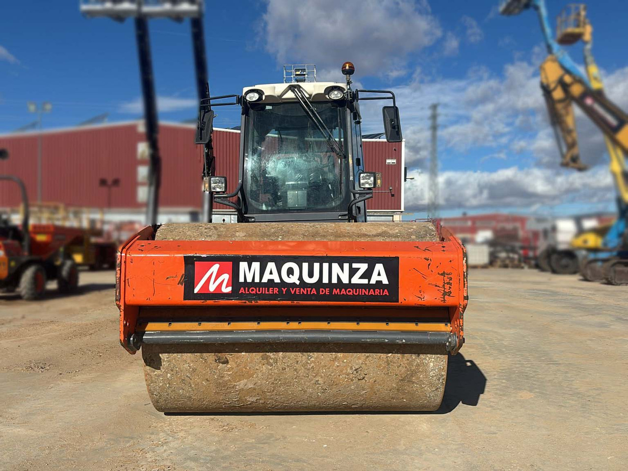 HAMM H11i - Talajtömörítő: 2 kép. HAMM H11i - Talajtömörítő: 2 kép.