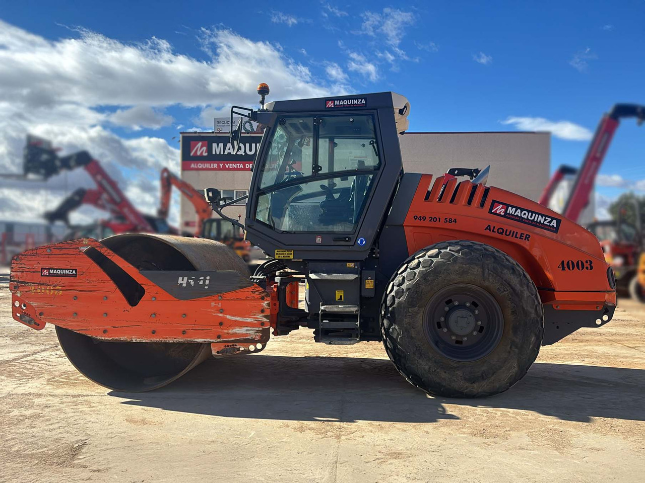 HAMM H11i - Talajtömörítő: 5 kép. HAMM H11i - Talajtömörítő: 5 kép.