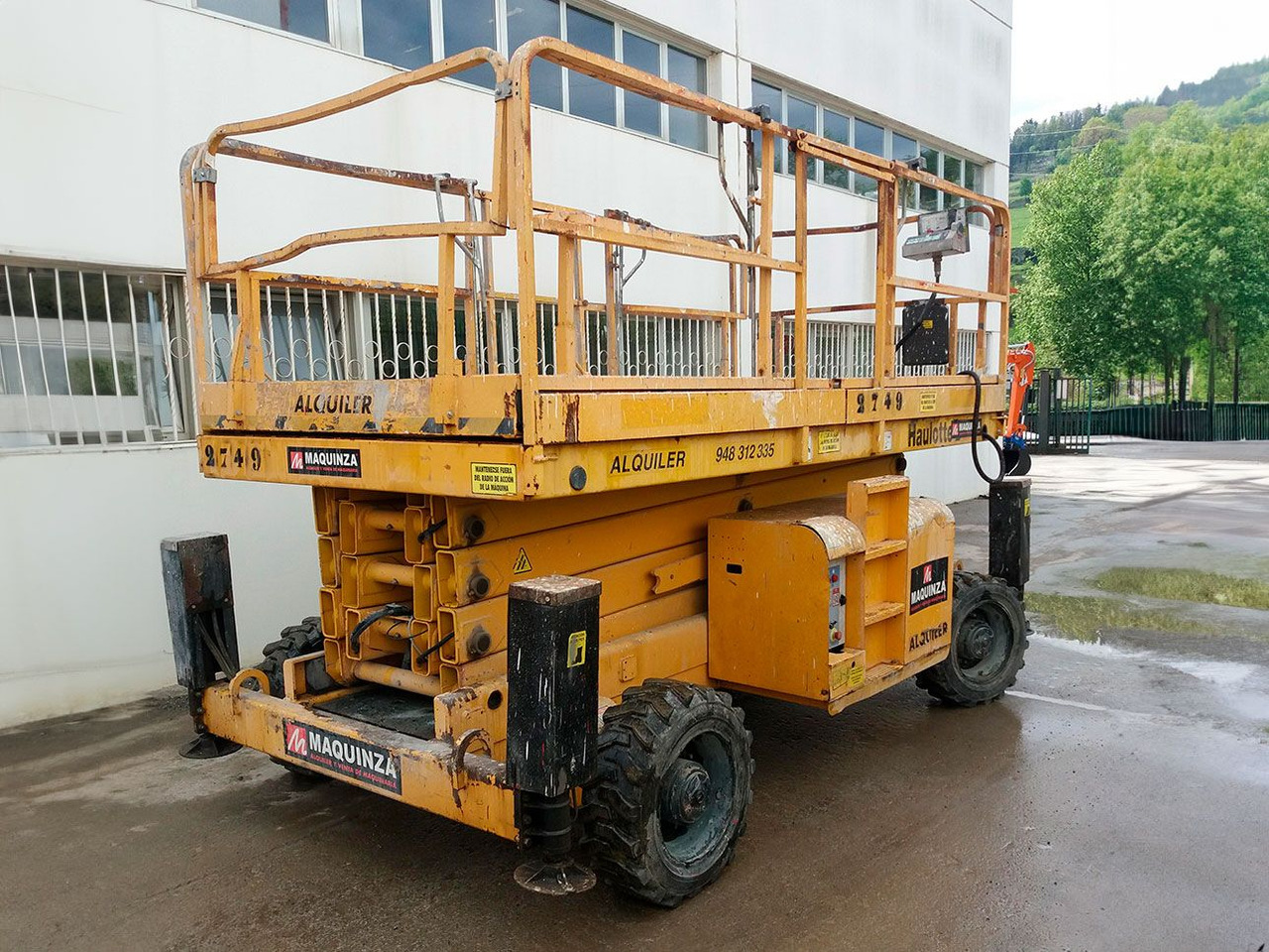 HAULOTTE H15SX - Ollós emelő: 3 kép. HAULOTTE H15SX - Ollós emelő: 3 kép.
