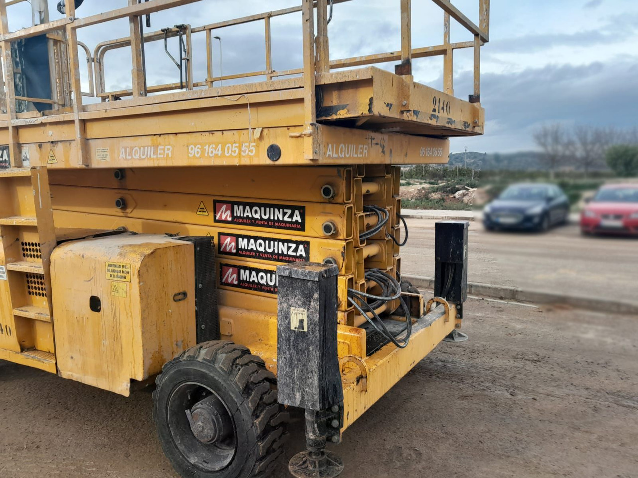 HAULOTTE H18SX - Ollós emelő: 4 kép. HAULOTTE H18SX - Ollós emelő: 4 kép.