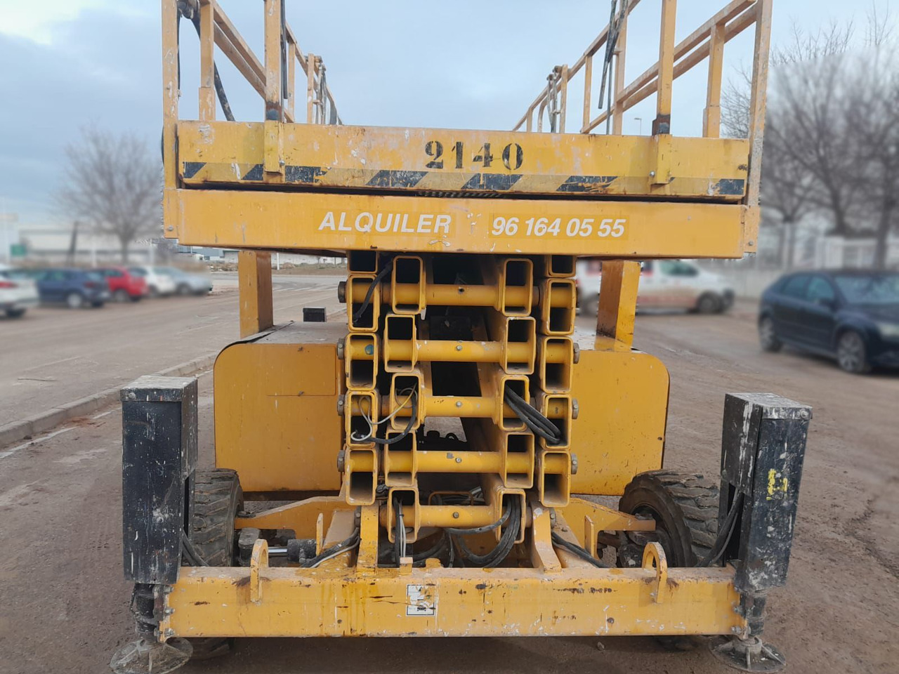 HAULOTTE H18SX - Ollós emelő: 5 kép. HAULOTTE H18SX - Ollós emelő: 5 kép.