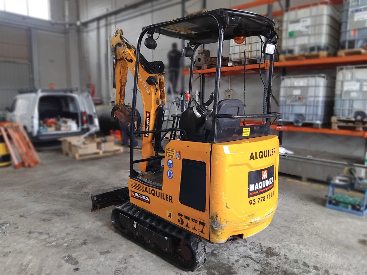 JCB 15C - Minikotró: 5 kép. JCB 15C - Minikotró: 5 kép.