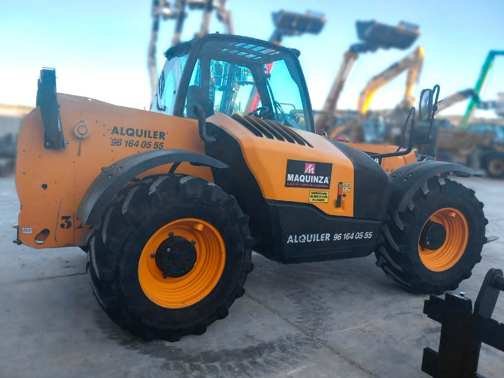 JCB 531.70F F - Teleszkópos rakodó: 3 kép. JCB 531.70F F - Teleszkópos rakodó: 3 kép.