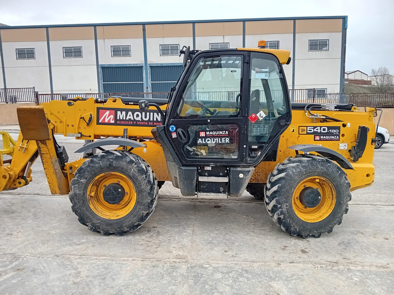 JCB 540.180 - Teleszkópos rakodó: 1 kép. JCB 540.180 - Teleszkópos rakodó: 1 kép.