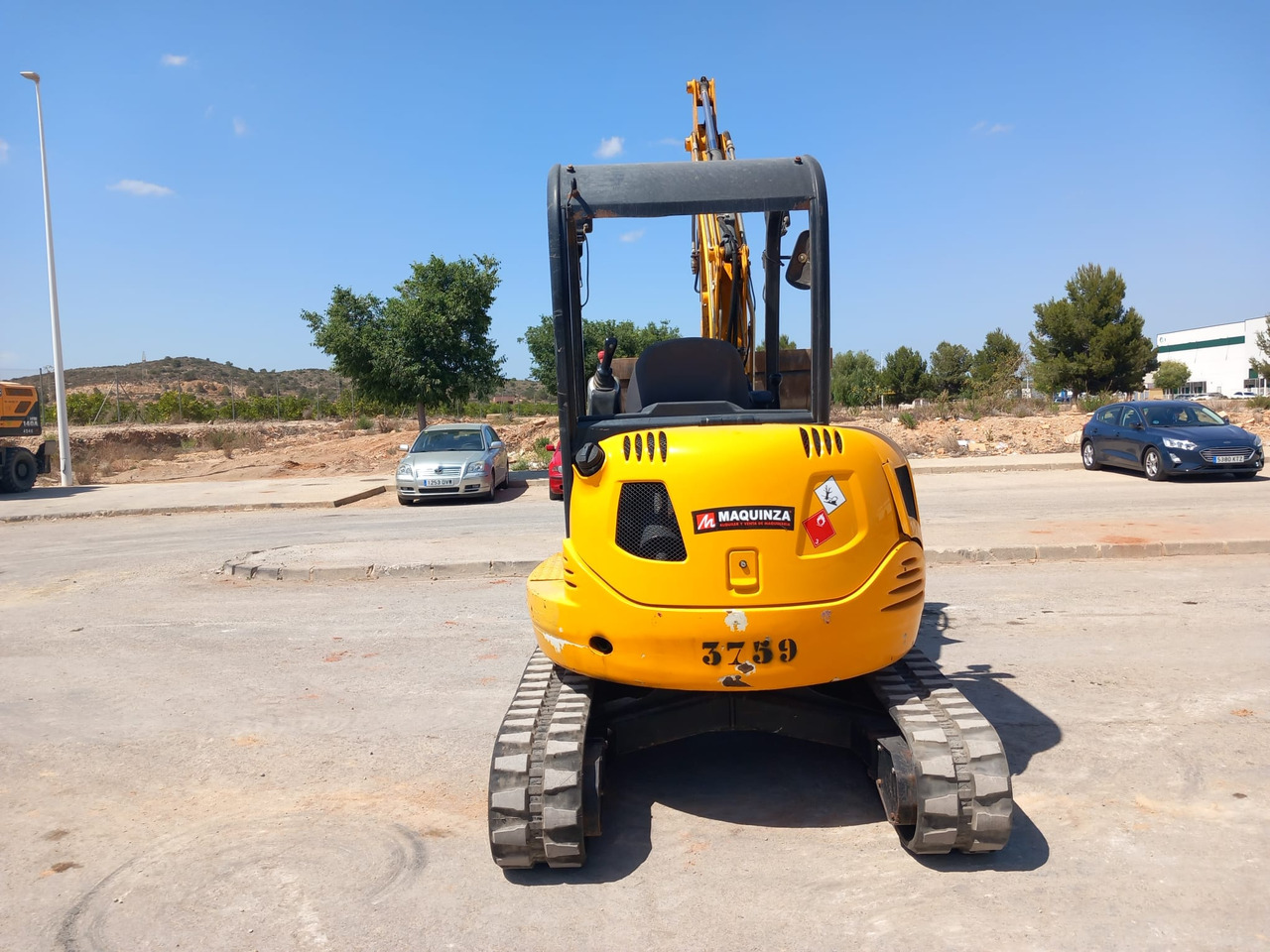 JCB 8030ZTS - Minikotró: 3 kép. JCB 8030ZTS - Minikotró: 3 kép.