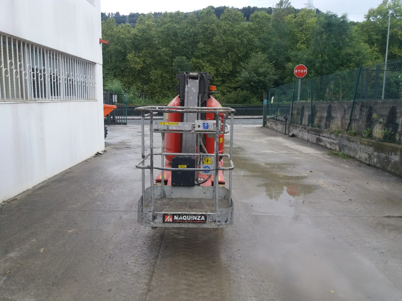 MANITOU 105VJR - Személyemelő: 2 kép. MANITOU 105VJR - Személyemelő: 2 kép.