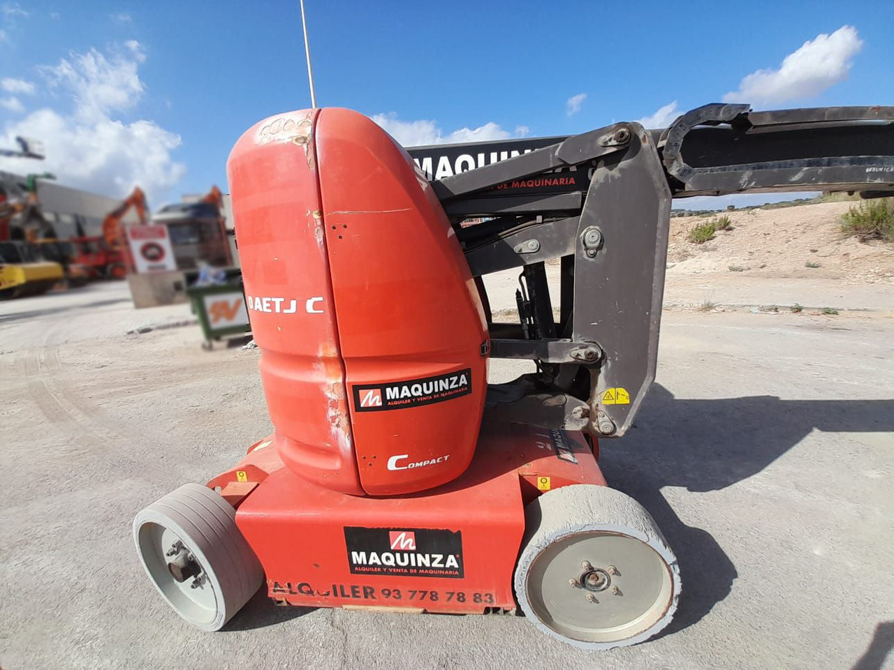 MANITOU 120AETJ C - Személyemelő: 4 kép. MANITOU 120AETJ C - Személyemelő: 4 kép.