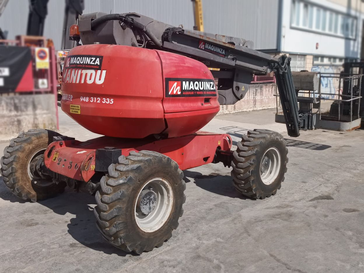 MANITOU 160ATJ EJE OSCILANTE - Személyemelő: 5 kép. MANITOU 160ATJ EJE OSCILANTE - Személyemelő: 5 kép.