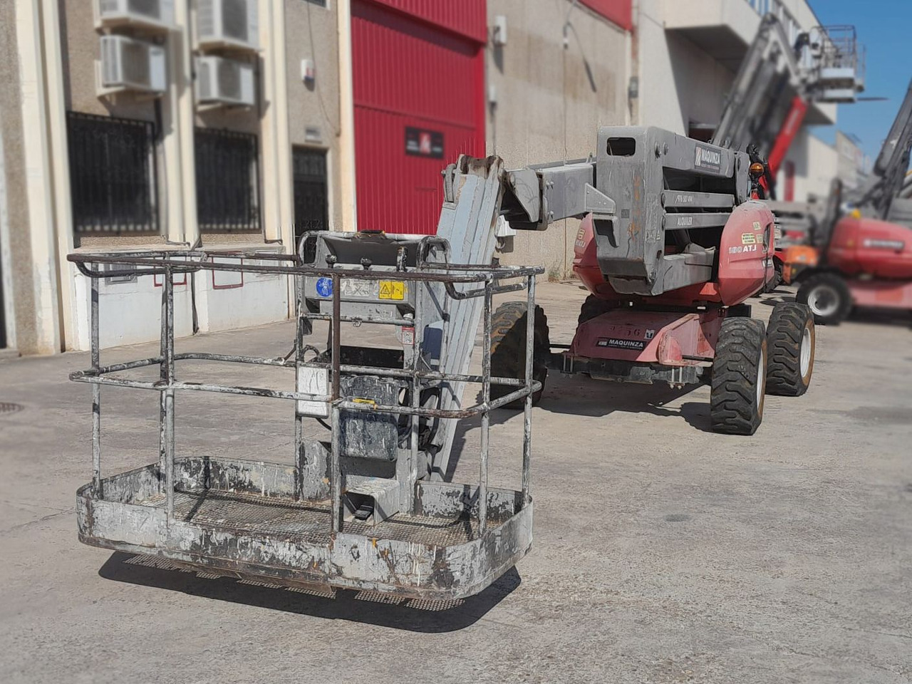 MANITOU 180ATJ - Személyemelő: 3 kép. MANITOU 180ATJ - Személyemelő: 3 kép.