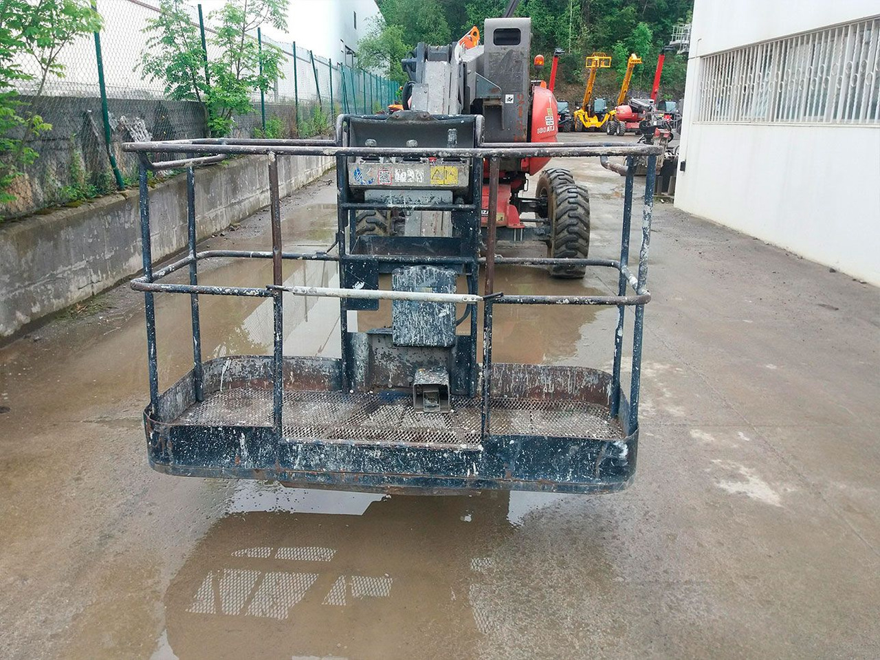 MANITOU 180ATJ - Személyemelő: 3 kép. MANITOU 180ATJ - Személyemelő: 3 kép.