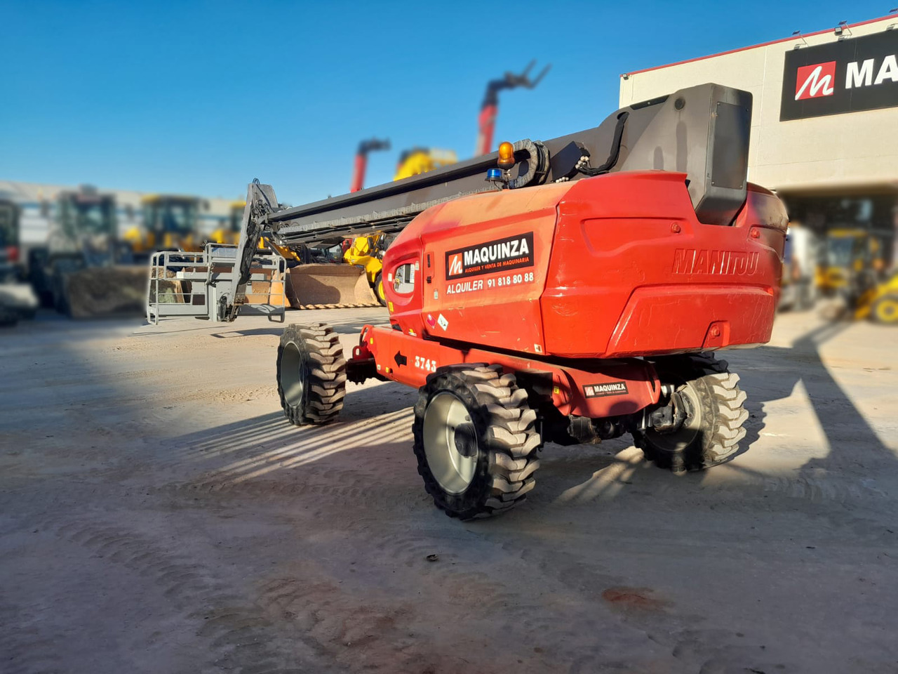 MANITOU 280TJ - Személyemelő: 3 kép. MANITOU 280TJ - Személyemelő: 3 kép.