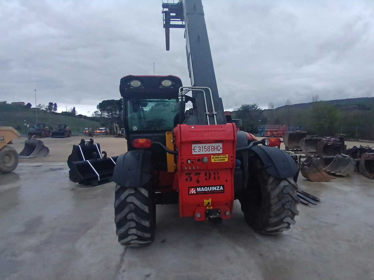 MANITOU MLT733.115 - Teleszkópos rakodó: 3 kép. MANITOU MLT733.115 - Teleszkópos rakodó: 3 kép.