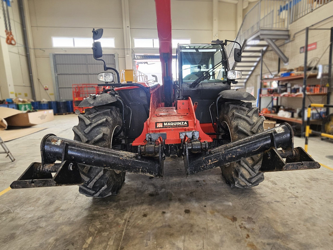 MANITOU MT1335 EASY - Teleszkópos rakodó: 4 kép. MANITOU MT1335 EASY - Teleszkópos rakodó: 4 kép.
