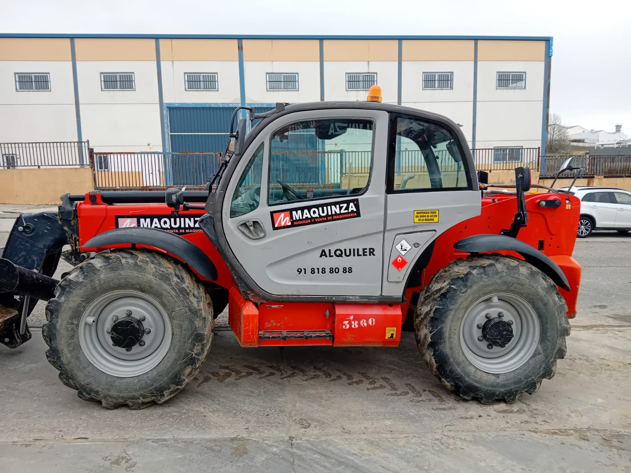 MANITOU MT1335 EASY - Teleszkópos rakodó: 1 kép. MANITOU MT1335 EASY - Teleszkópos rakodó: 1 kép.