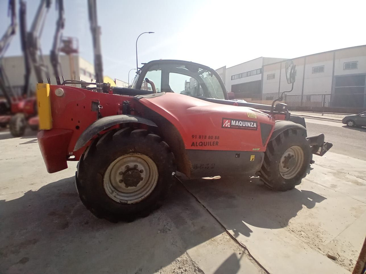 MANITOU MT1335 EASY - Teleszkópos rakodó: 5 kép. MANITOU MT1335 EASY - Teleszkópos rakodó: 5 kép.