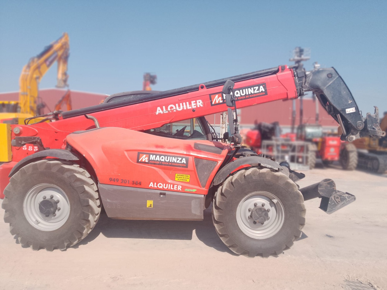 MANITOU MT1335 EASY - Teleszkópos rakodó: 4 kép. MANITOU MT1335 EASY - Teleszkópos rakodó: 4 kép.