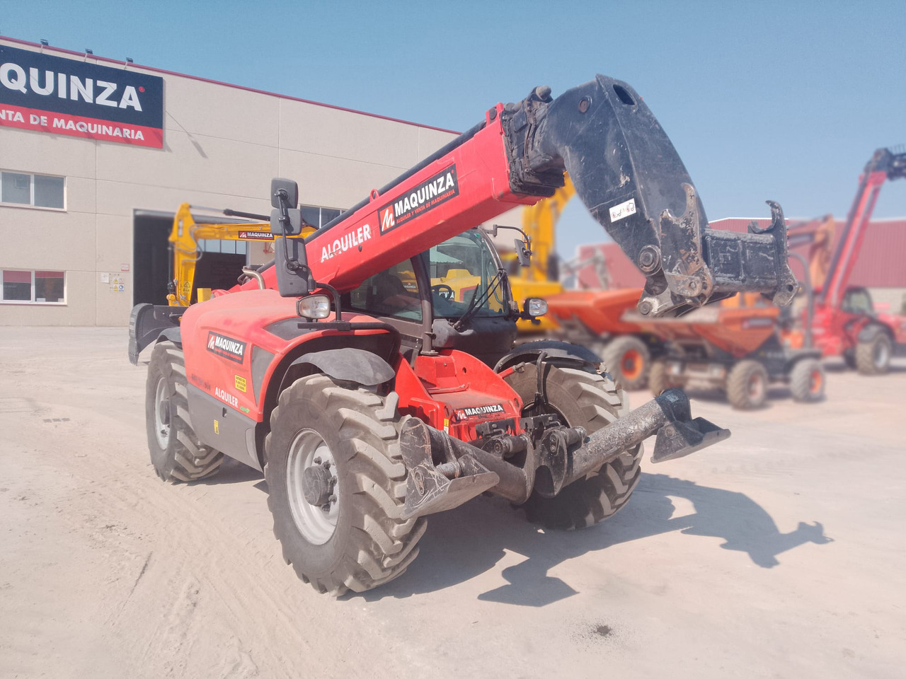MANITOU MT1335 EASY - Teleszkópos rakodó: 2 kép. MANITOU MT1335 EASY - Teleszkópos rakodó: 2 kép.