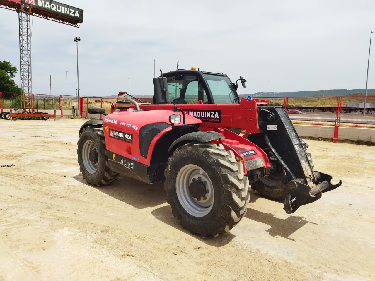 MANITOU MT733 EASY 75D - Teleszkópos rakodó: 5 kép. MANITOU MT733 EASY 75D - Teleszkópos rakodó: 5 kép.