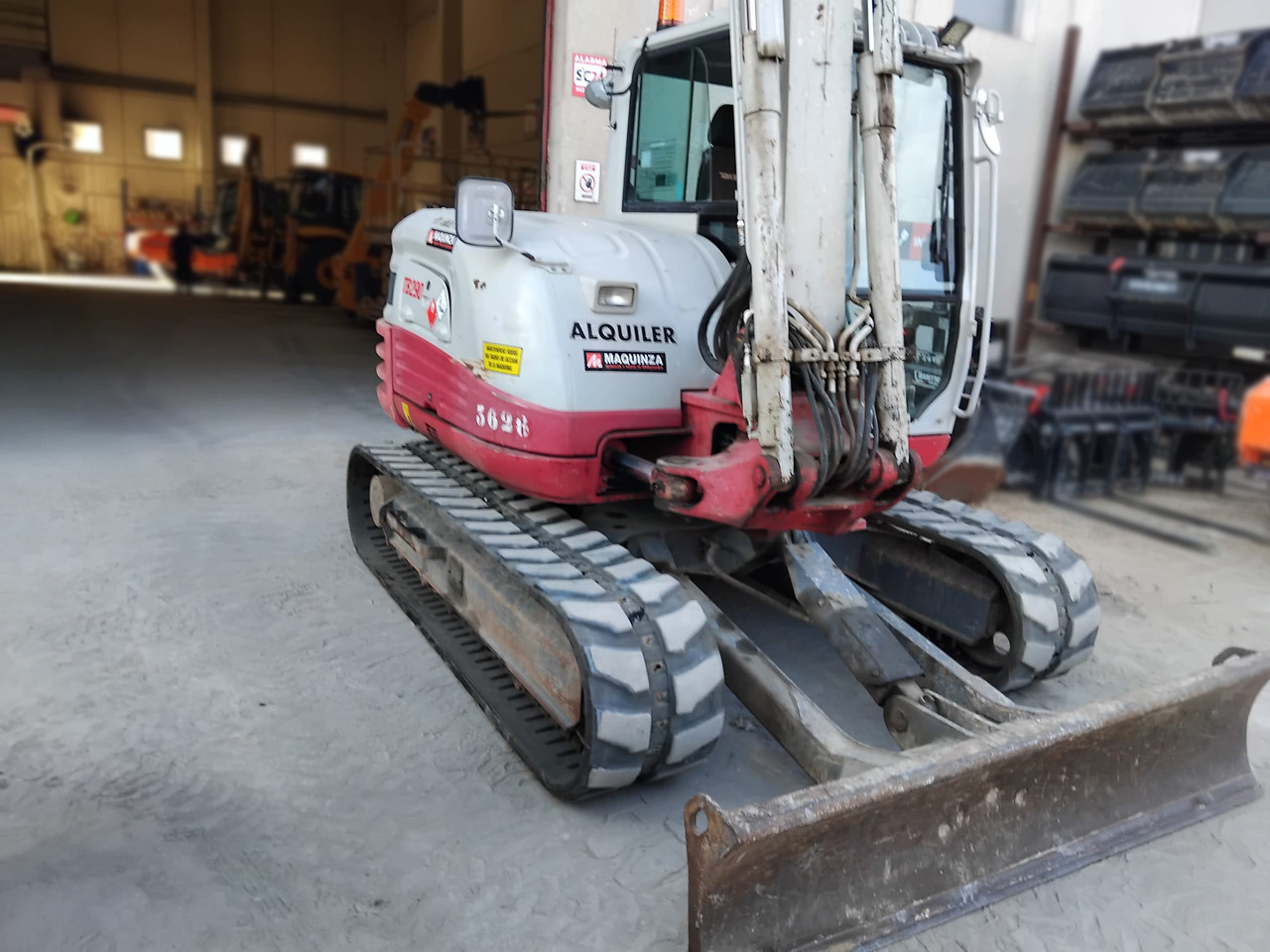 TAKEUCHI TB290 - Minikotró: 3 kép. TAKEUCHI TB290 - Minikotró: 3 kép.