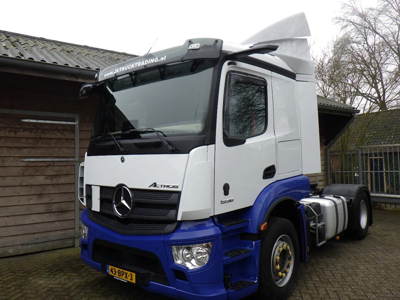 Mercedes-Benz Actros 1936 LS / Mirrorcam / New Tacho - Nyergesvontató: 1 kép. Mercedes-Benz Actros 1936 LS / Mirrorcam / New Tacho - Nyergesvontató: 1 kép.