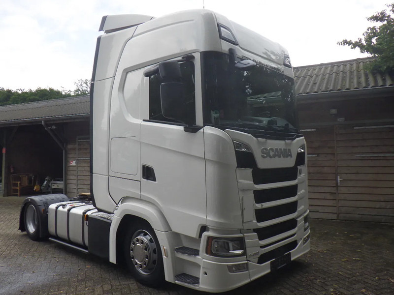 Scania S410 Mega / Led / Navi / Sper - Nyergesvontató: 2 kép. Scania S410 Mega / Led / Navi / Sper - Nyergesvontató: 2 kép.
