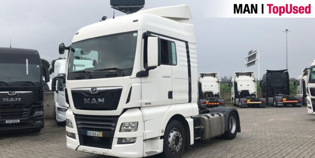 MAN TGX 18.500 4X2 BLS - Nyergesvontató: 2 kép. MAN TGX 18.500 4X2 BLS - Nyergesvontató: 2 kép.