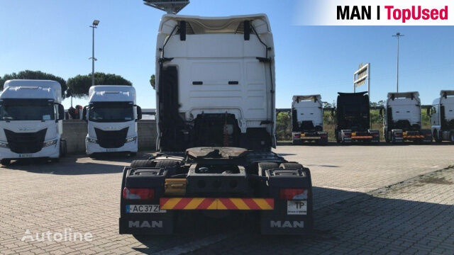 MAN TGX 18.510 4X2 BLS - Nyergesvontató: 3 kép. MAN TGX 18.510 4X2 BLS - Nyergesvontató: 3 kép.