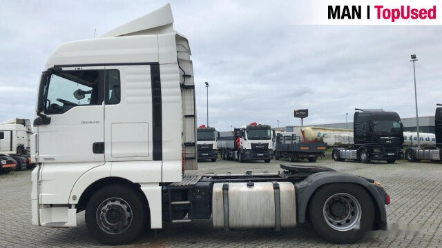 MAN TGX 18.510 4X2 BLS - Nyergesvontató: 2 kép. MAN TGX 18.510 4X2 BLS - Nyergesvontató: 2 kép.