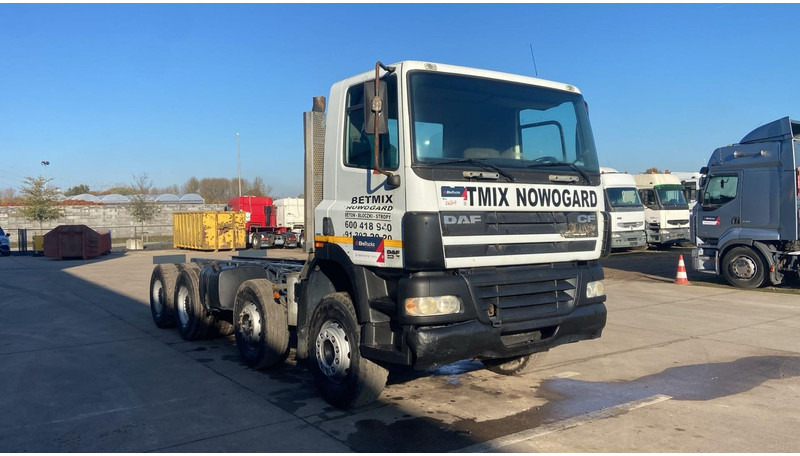 DAF CF 85.380 (EURO 3 / MANUAL GEARBOX / BOITE MANUELLE / BIG HUB / GRAND PONT / LAMES) - Alvaz teherautó: 3 kép. DAF CF 85.380 (EURO 3 / MANUAL GEARBOX / BOITE MANUELLE / BIG HUB / GRAND PONT / LAMES) - Alvaz teherautó: 3 kép.