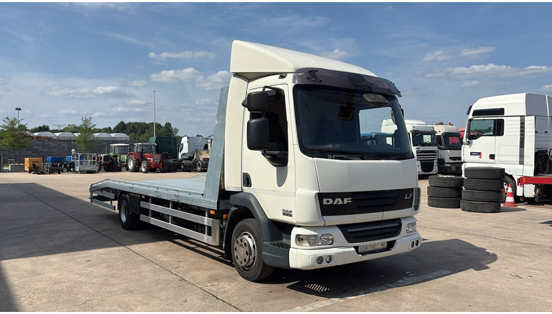 DAF LF 45.210 (EURO 5 / HOLLAND TRUCK / NEW CONSTRUCTION / EURO 5 / PERFECT CONDITION) - Autószállító teherautó: 3 kép. DAF LF 45.210 (EURO 5 / HOLLAND TRUCK / NEW CONSTRUCTION / EURO 5 / PERFECT CONDITION) - Autószállító teherautó: 3 kép.