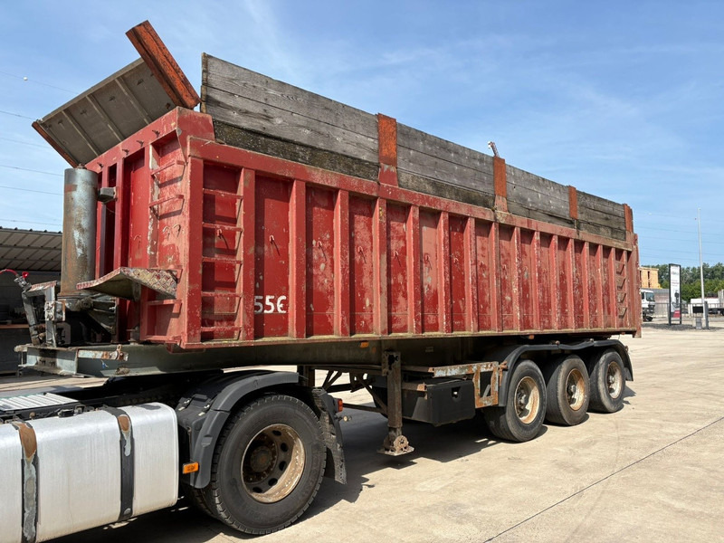Fruehauf ONCRK22-110A (REMORQUE FRANCAIS / FRENCH TRAILER / DRUM BRAKES / FREINS TAMBOURS) - Félpótkocsi billenőplatós: 1 kép. Fruehauf ONCRK22-110A (REMORQUE FRANCAIS / FRENCH TRAILER / DRUM BRAKES / FREINS TAMBOURS) - Félpótkocsi billenőplatós: 1 kép.